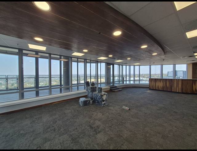 423M² OFFICE TO LET IN SANDTON CENTRAL